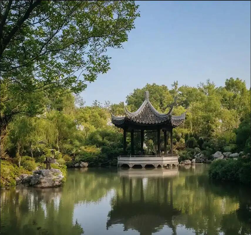 铁西区雨珍建筑有限公司